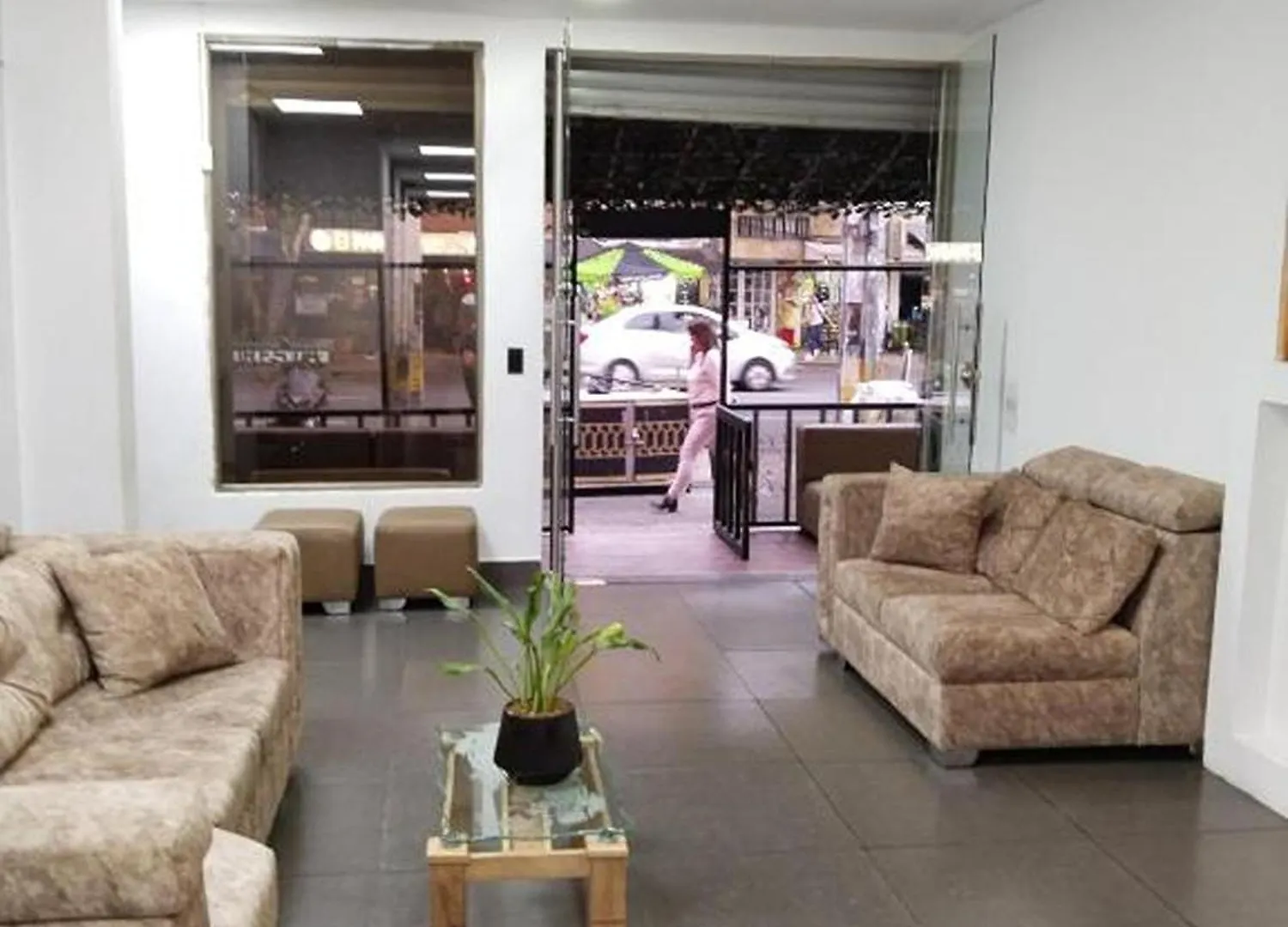Emporium Hotel Serymar Laureles 70 Medellin Colombia