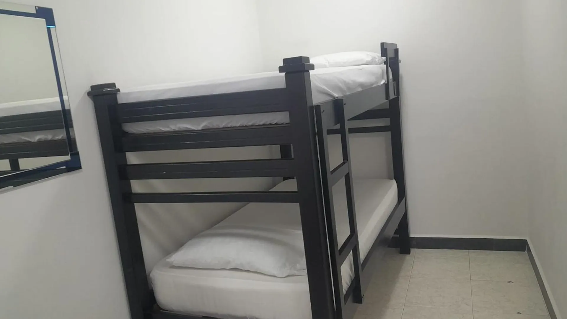 Emporium Hotel Serymar Laureles 70联系方式